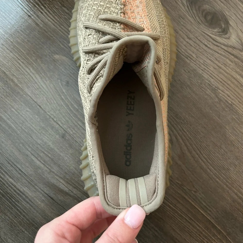 Adidas Yeezy Boost 350 V2 Sand Taupe size 5 - Picture 6 of 10
